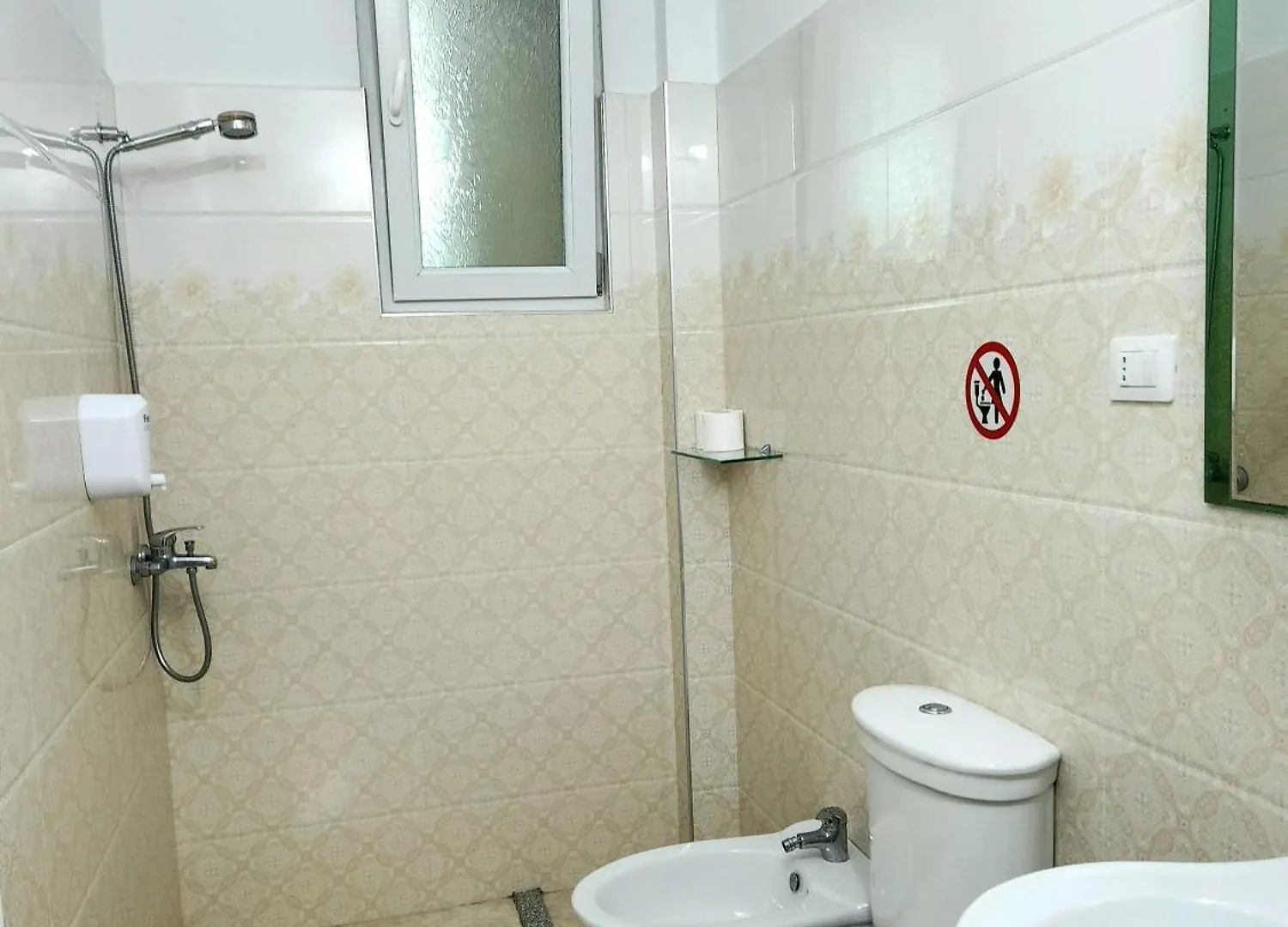 Panorama View Apt, 150M To Beach, 750M Lungo Mare Apartment Vlore